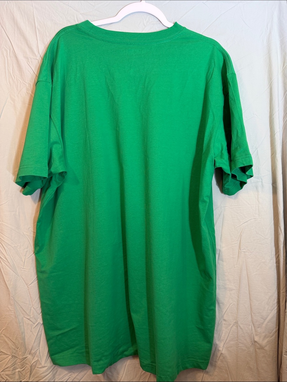 NWOT Pikmin Adult XL Green Graphic Tee - Picture 2 of 3